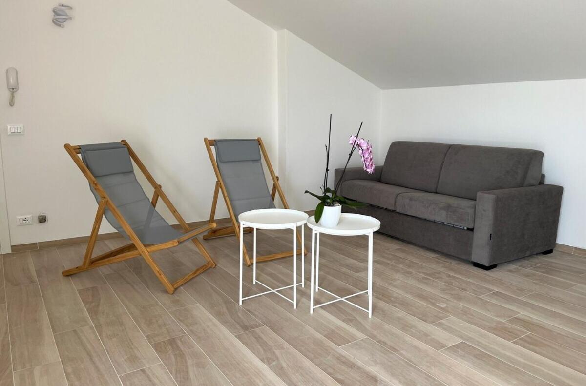 Attico Lilium Apartment เปสเคียรา เดล การ์ดา ภายนอก รูปภาพ